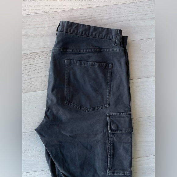 Vince Cargo Joggers - Picture 4 of 5